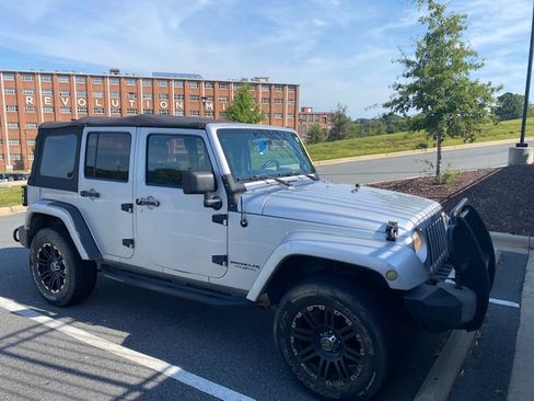 Used 2008 Jeep Wrangler Unlimited Sahara w/ Trailer Tow Group image 1