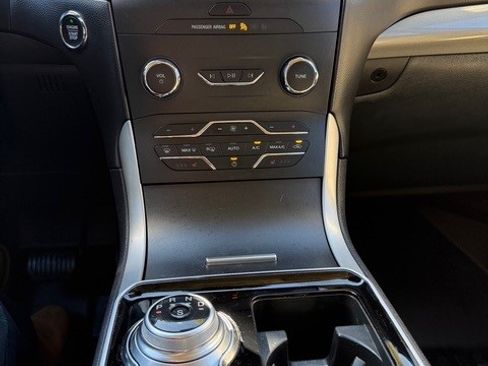 Used 2020 Ford Edge SEL w/ Convenience Package image 23