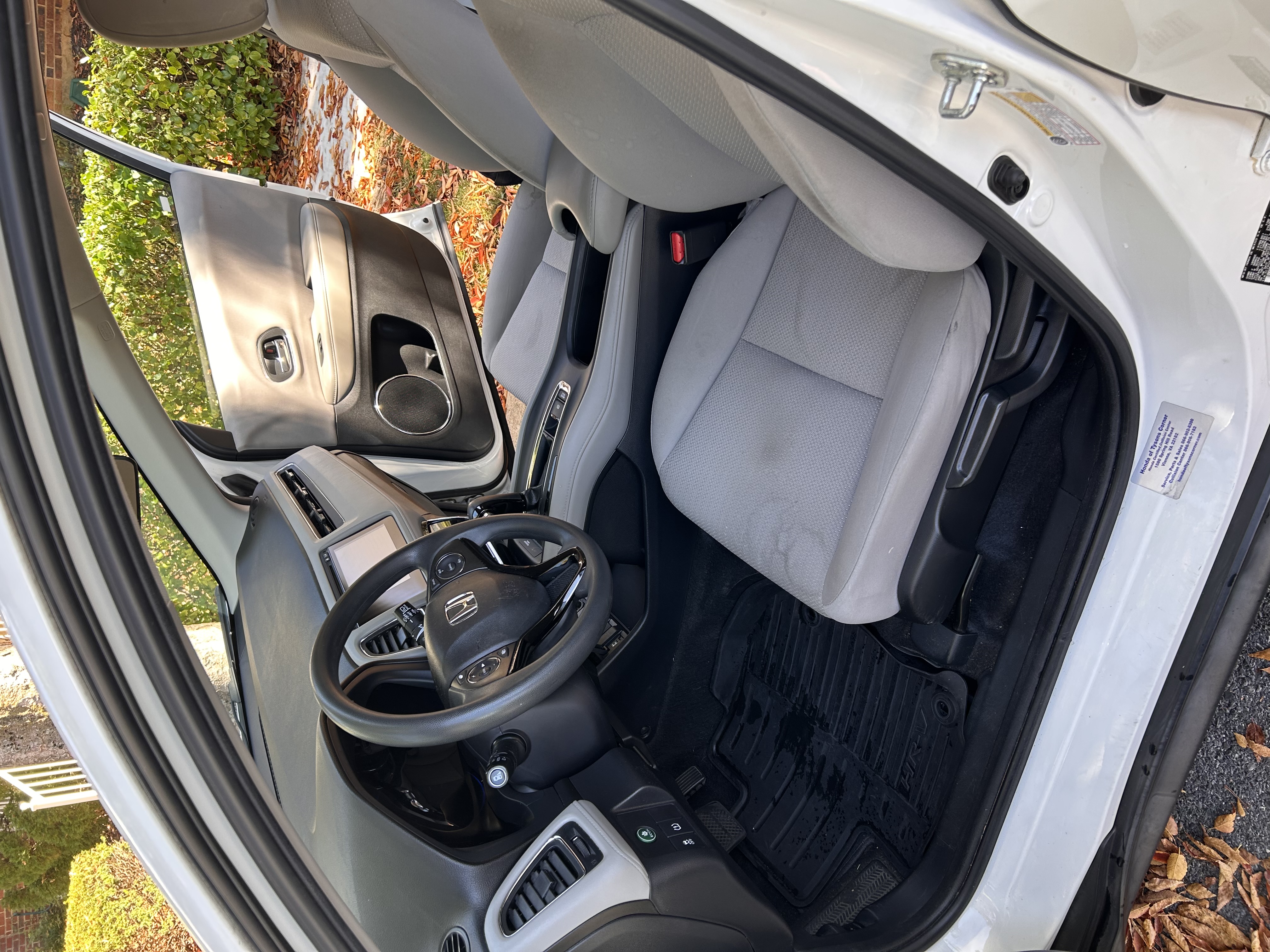 Used 2017 Honda HR-V EX image 17