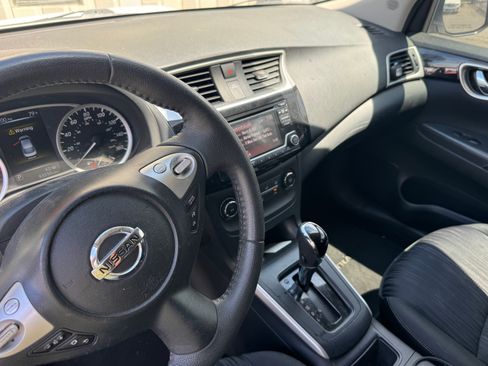 Used 2017 Nissan Sentra SV FWD image 8