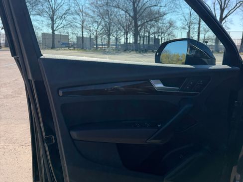 Used 2018 Audi Q5 2.0T Premium Plus image 11