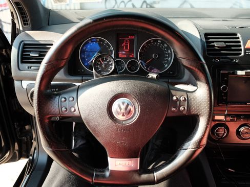 Used 2006 Volkswagen GTI 2.0T 2-Door image 29