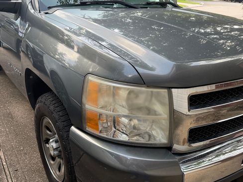 Used 2011 Chevrolet Silverado 1500 LS RWD image 1