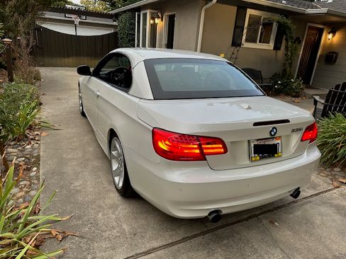 Used 2013 BMW 335i Convertible RWD image 12