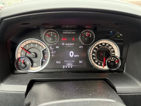 Used 2016 RAM 1500 Laramie w/ Convenience Group image 15