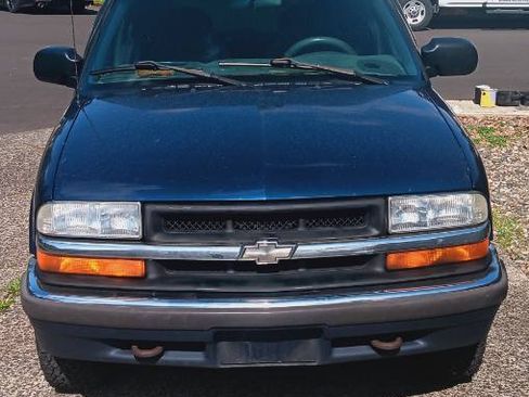 Used 2001 Chevrolet Blazer LS w/ Preferred Equipment Group image 1