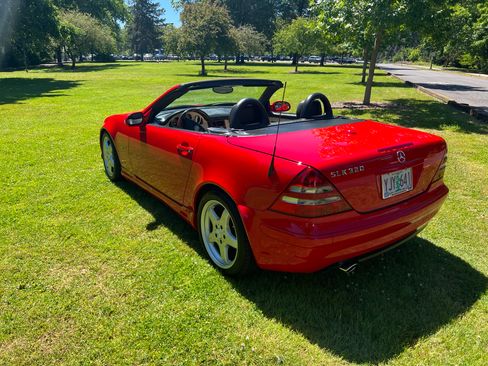 Used 2002 Mercedes-Benz SLK 320 image 16