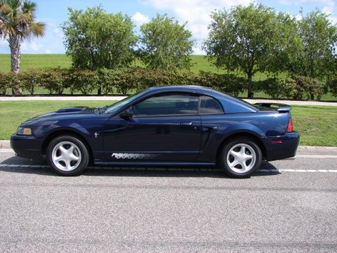 Used 2003 Ford Mustang Coupe image 8