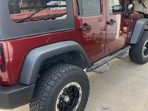 Used 2010 Jeep Wrangler Unlimited Sport image 10