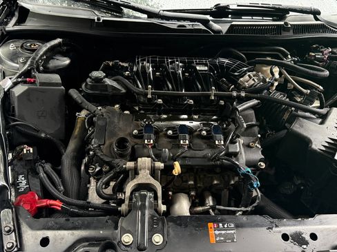 Used 2014 Chevrolet Impala LTZ FWD image 17