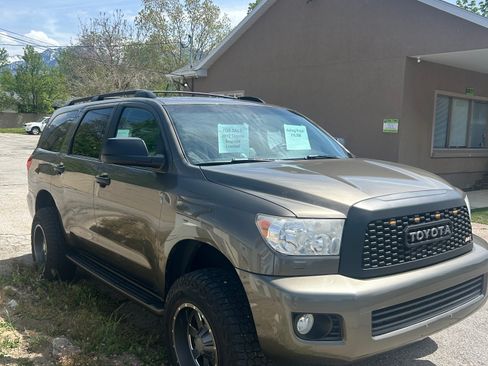 Used 2012 Toyota Sequoia Limited AWD/4WD image 5