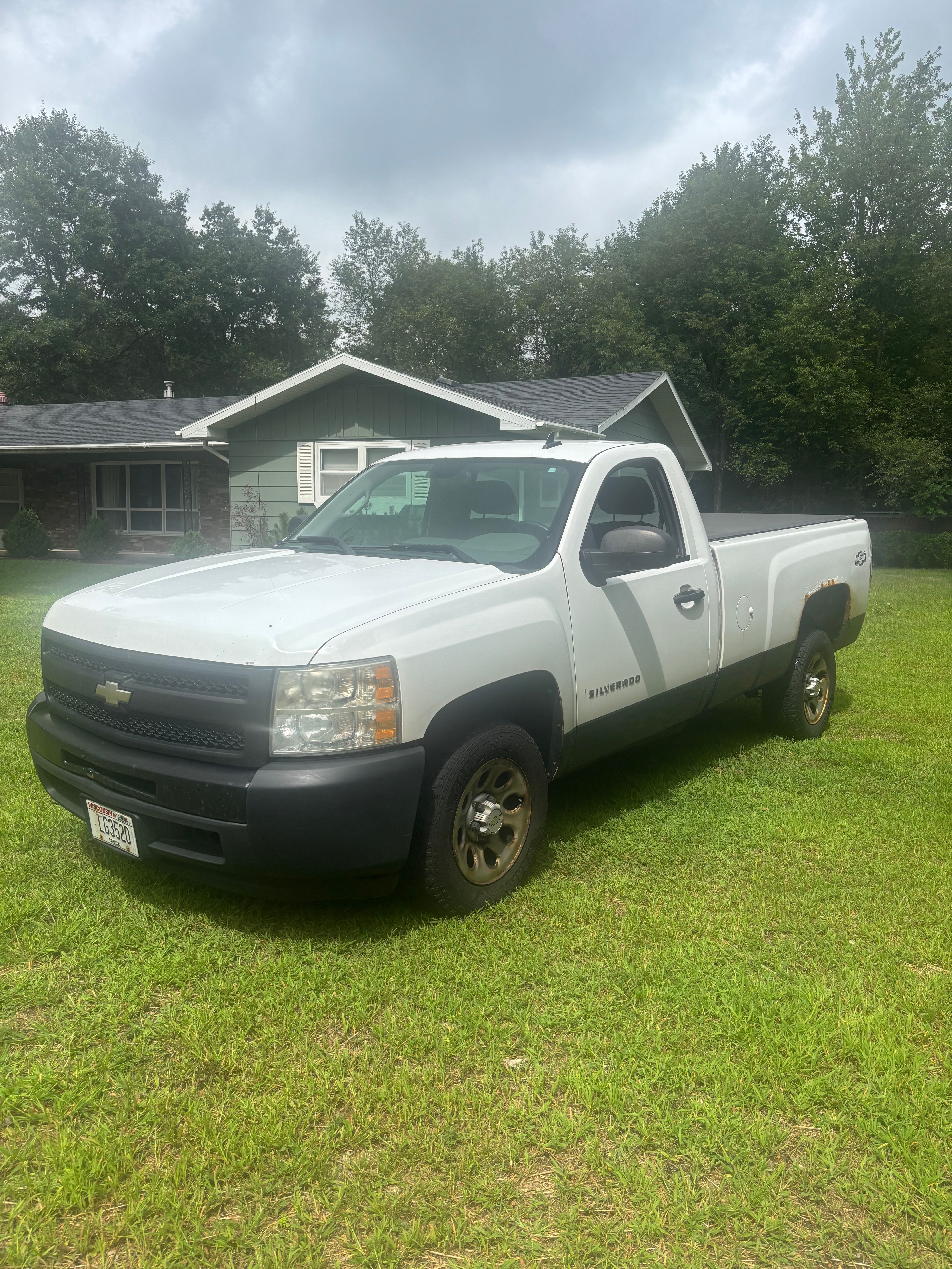 Used 2009 Chevrolet Silverado 1500 W/T RWD image 8