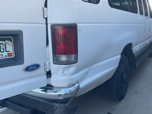 Used 1995 Ford E-350 and Econoline 350 Club Wagon image 6