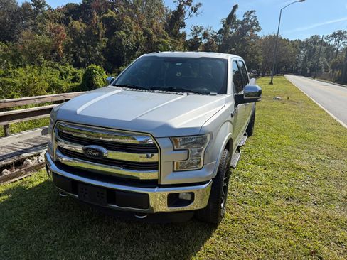 Used 2016 Ford F150 Lariat w/ Equipment Group 501A Mid image 10