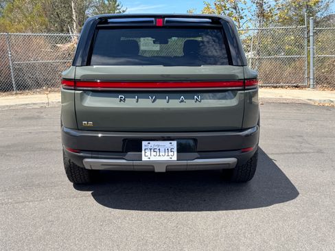 Used 2027 Rivian R2 Performance AWD/4WD image 5