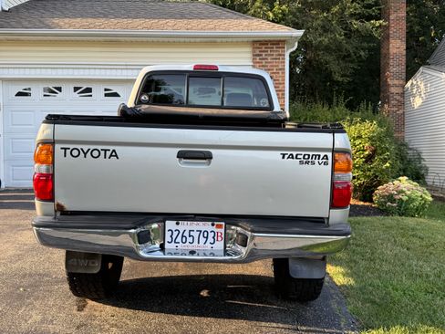 Used 2001 Toyota Tacoma 4x4 Xtracab V6 image 5