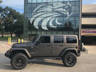 Used 2018 Jeep Wrangler Unlimited Rubicon w/ Connectivity Group