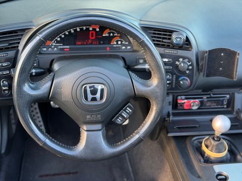 Used 2005 Honda S2000 image 14