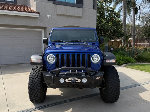 Used 2018 Jeep Wrangler Unlimited Rubicon image 4