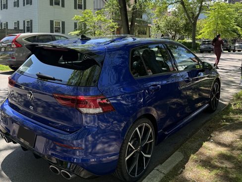 Used 2022 Volkswagen Golf R AWD/4WD image 6