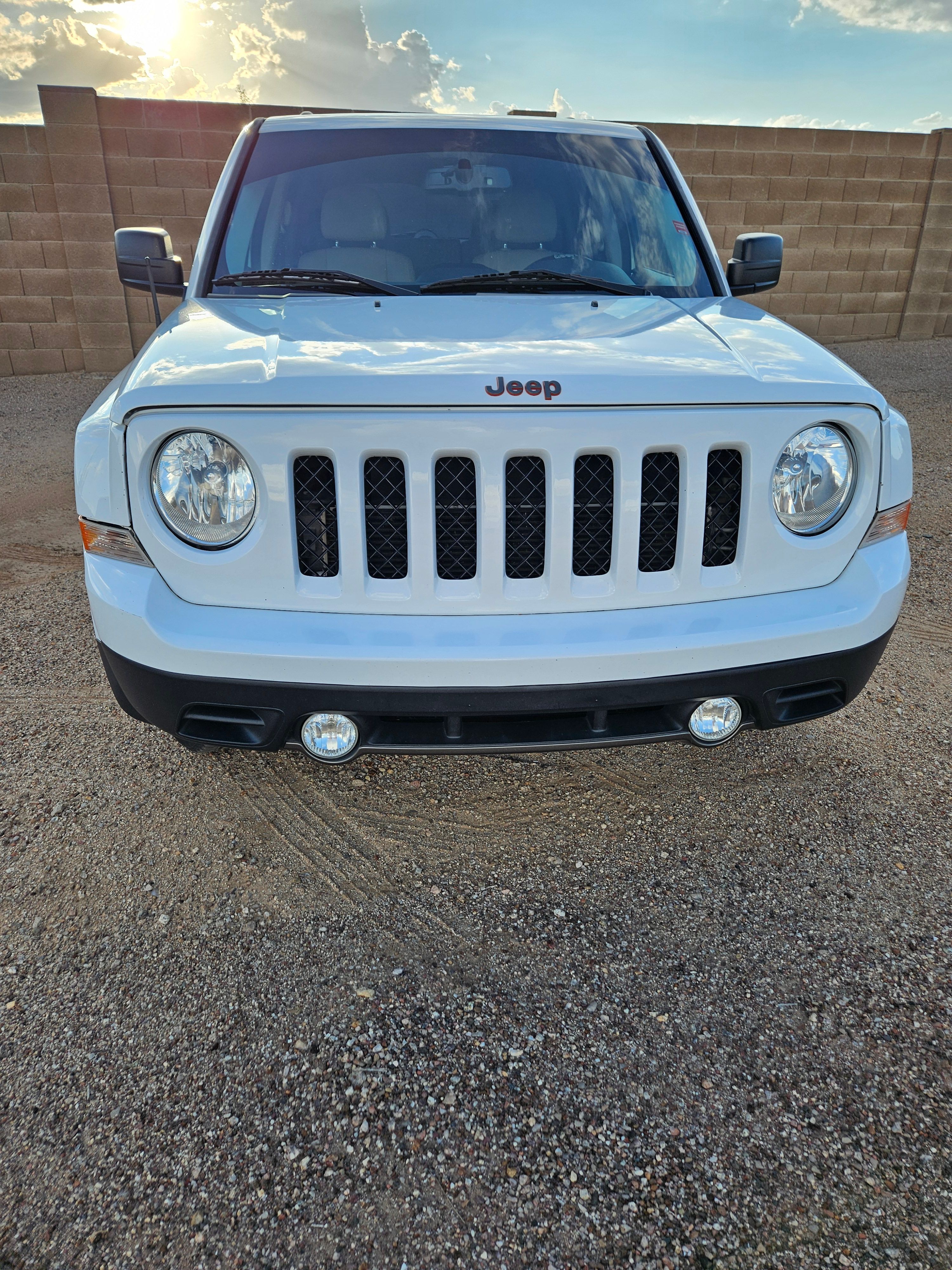 Used 2016 Jeep Patriot 75th Anniversary w/ Power Value Group FWD image 2