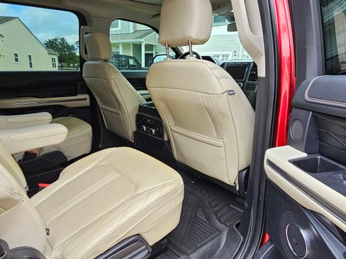 Used 2019 Ford Expedition Max Platinum image 10