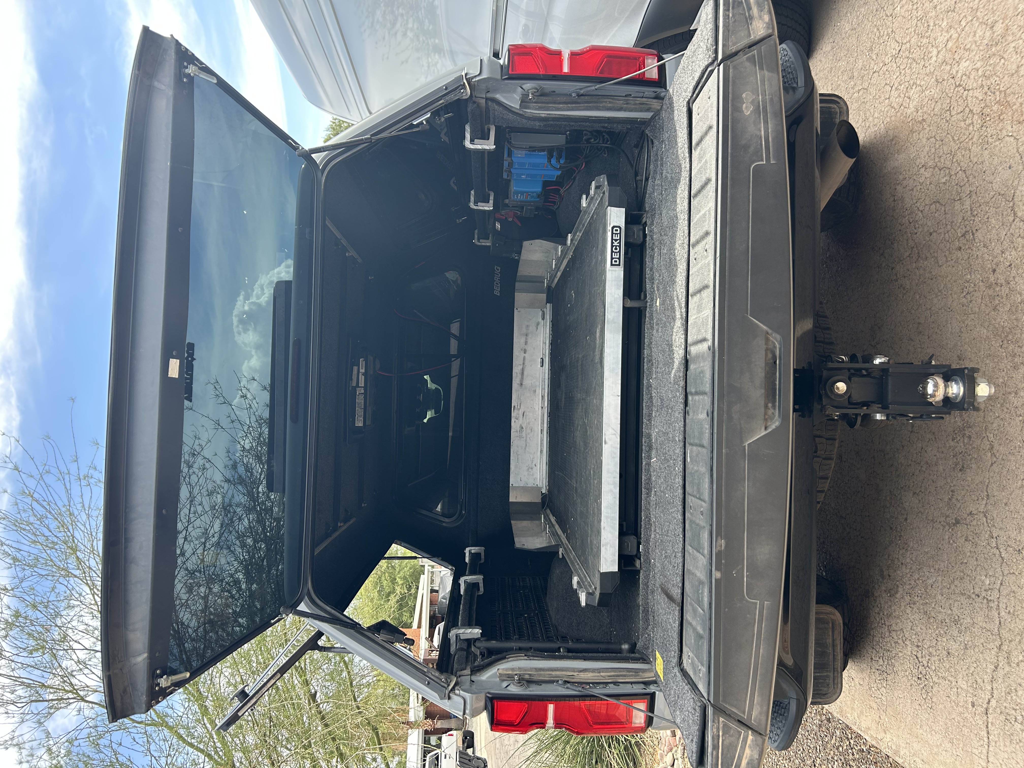 Used 2025 Chevrolet Silverado 2500 ZR2 w/ Technology Package AWD/4WD image 12