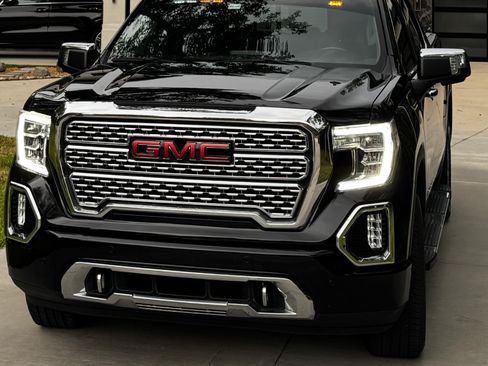 Used 2021 GMC Sierra 1500 Denali w/ Driver Alert Package II image 1