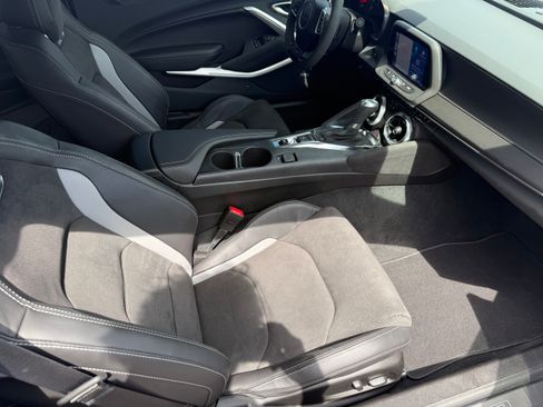 Used 2023 Chevrolet Camaro SS RWD image 17