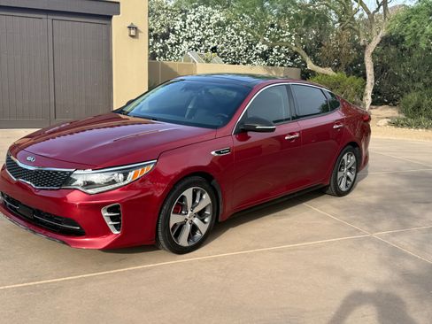 Used 2017 Kia Optima SX w/ Premium Technology Package FWD image 2