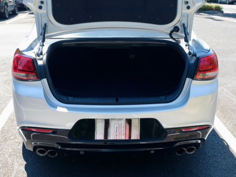 Used 2017 Chevrolet SS RWD image 8