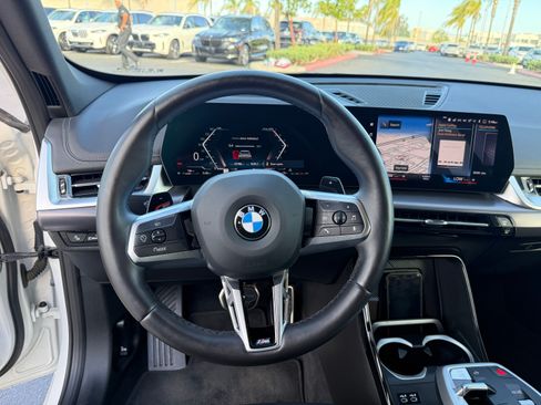 Used 2023 BMW X1 xDrive28i w/ Premium Package AWD/4WD image 18