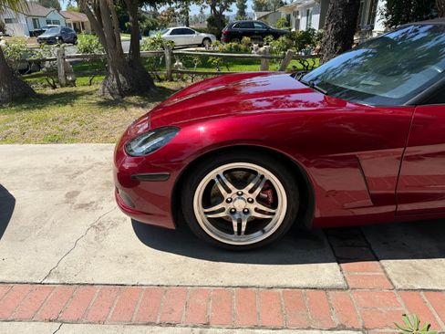Used 2006 Chevrolet Corvette Convertible w/ Preferred Equipment Group RWD image 9