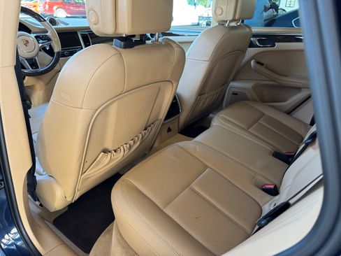 Used 2015 Porsche Macan S AWD/4WD image 30