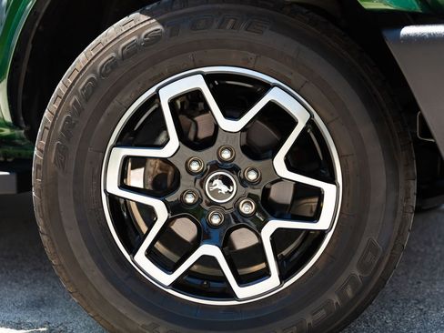 Used 2023 Ford Bronco Outer Banks image 14