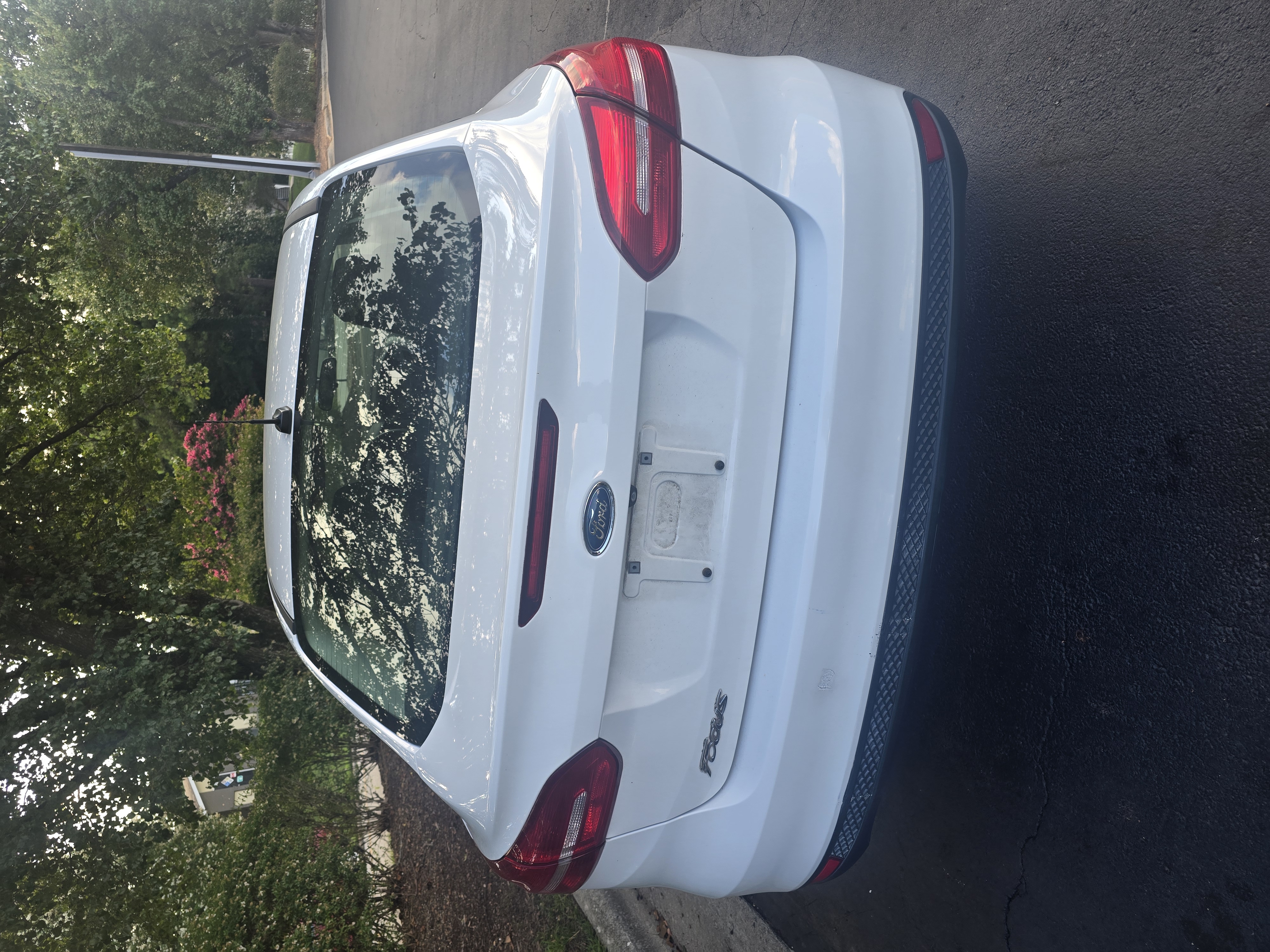 Used 2017 Ford Focus S FWD image 8