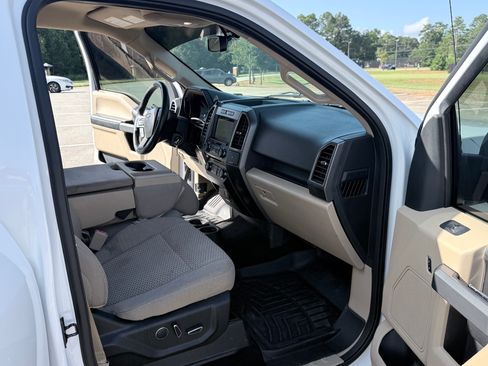 Used 2018 Ford F150 XLT w/ Equipment Group 302A Luxury RWD image 19