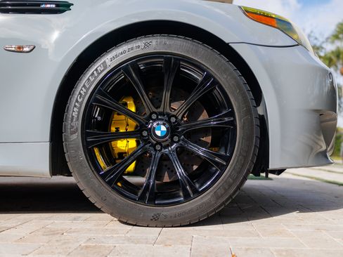 Used 2007 BMW M5 image 10