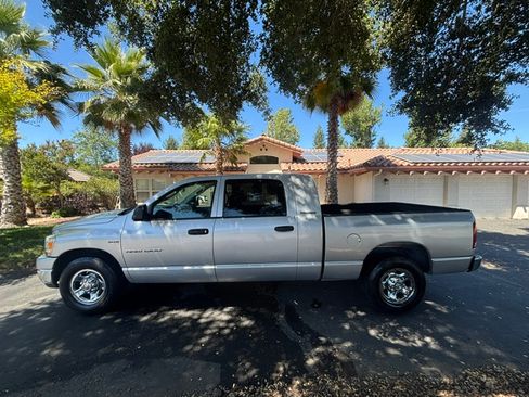 Used 2006 Dodge Ram 1500 Truck SLT w/ Trailer Tow Group RWD image 1