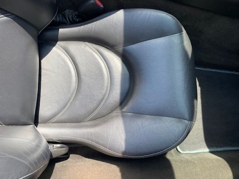 Used 2005 Jaguar XK R image 10