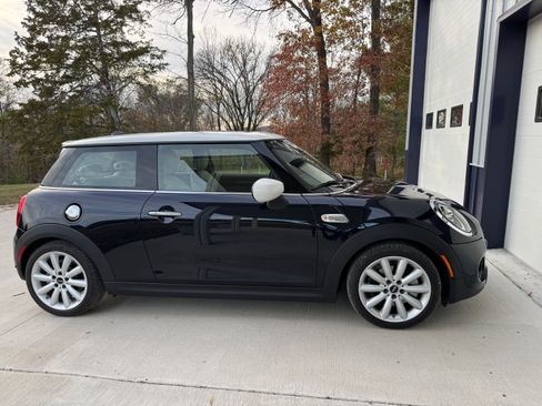 Used 2020 MINI Cooper S image 5