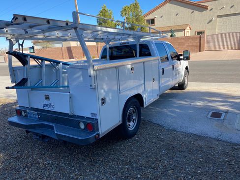 Used 2015 Ford F250 XL w/ Power Equipment Group image 4