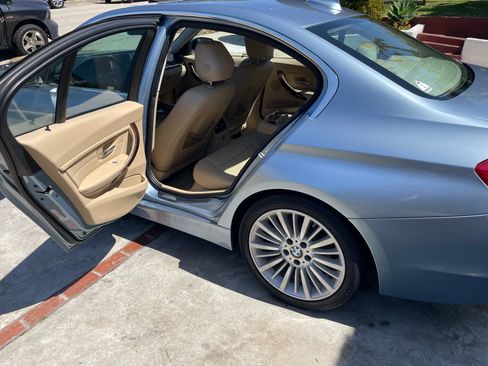 Used 2013 BMW 328i Sedan RWD image 12
