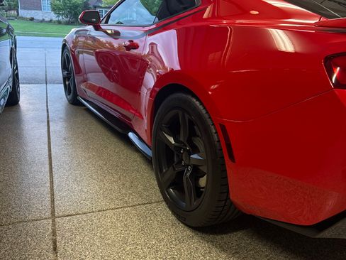 Used 2016 Chevrolet Camaro SS RWD image 11