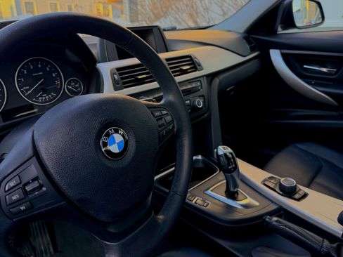 Used 2015 BMW 320i xDrive Sedan image 8