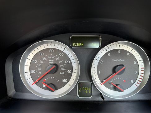 Used 2012 Volvo C70 T5 w/ Climate Pkg FWD image 14