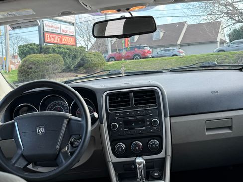Used 2012 Dodge Caliber SXT image 11