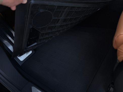 Used 2022 BMW X5 M50i w/ Executive Package image 20