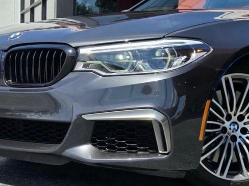 Used 2020 BMW M550i xDrive M550i xDrive Sedan 4D w/ Premium Package image 4