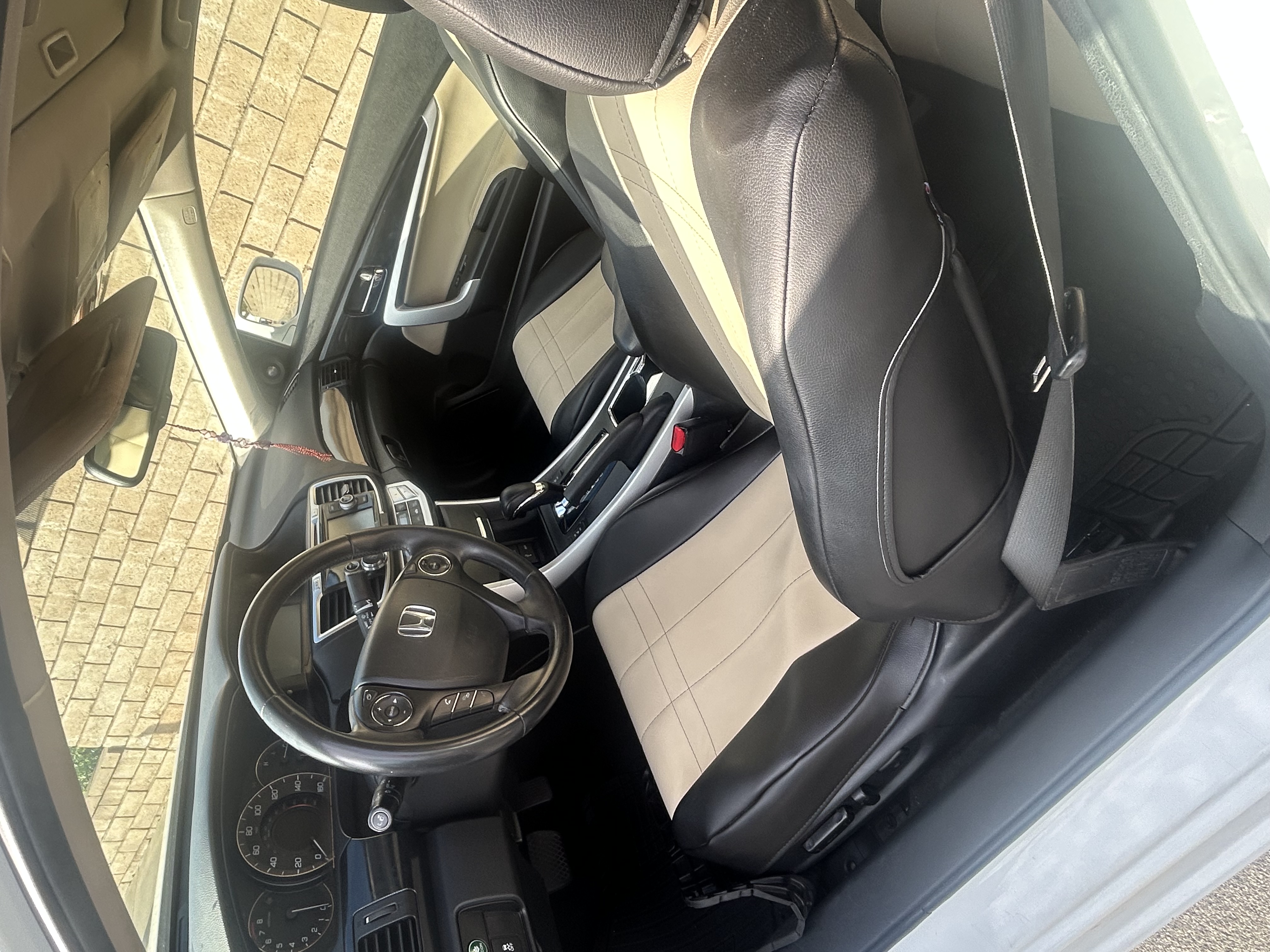 Used 2015 Honda Accord EX-L image 6